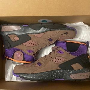 ACG air mowabb’s